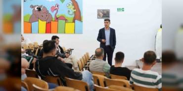 bursa-da-evcil-hayvan-isletmeleri-icin-egitim-programi-duzenlendi-1778704028.webp.webp