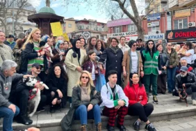 1909639-bursa-da-hayvan-haklari-icin-eylem-duzenlendi-69d36552a7ac0.webp.webp