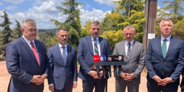 bakan-ciftci-sahipsiz-sokak-hayvanlarinin-yuz-20064458_amp.jpg
